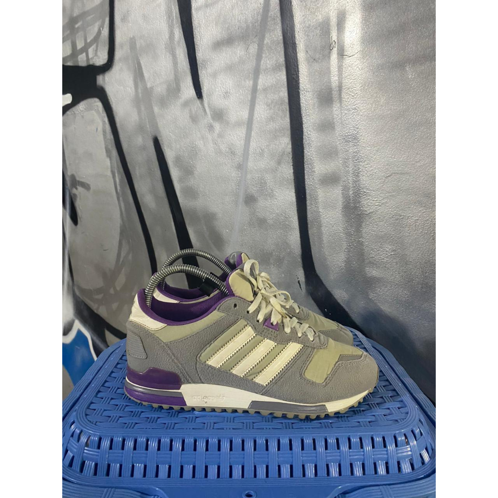 Adidas ZX 700 W