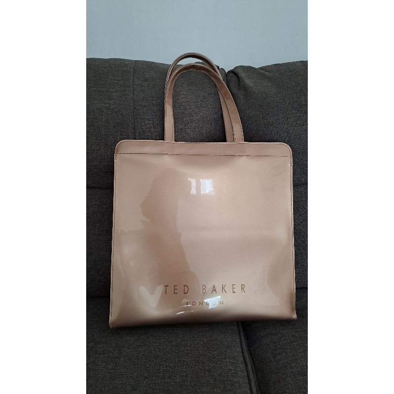 Ted baker original tote bag gold emas. Baru. Tas cewek wanita