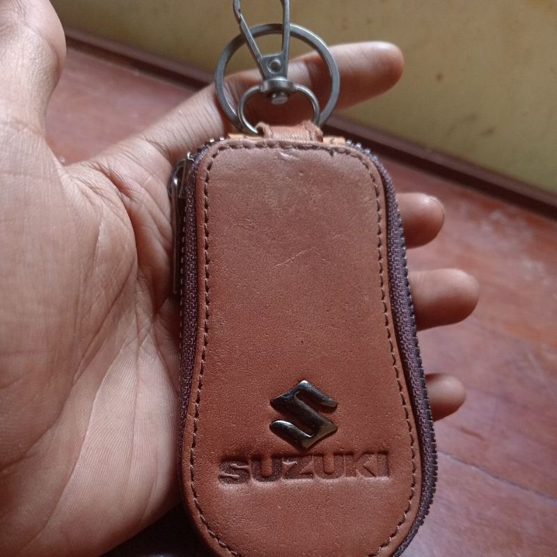 GANTUNGAN KUNCI MOBIL/GANTUNGAN KUNCI KULIT SAPI ASLI/GANTUNGAN KUNCI MOBIL BERKUALITAS/GANTUNGAN KU