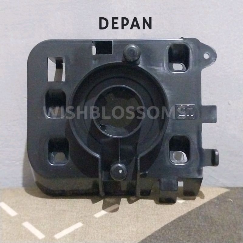 BRAKET/BRACKET PEMBUANGAN AIR MESIN CUCI POLYTRON MODEL KOTAK