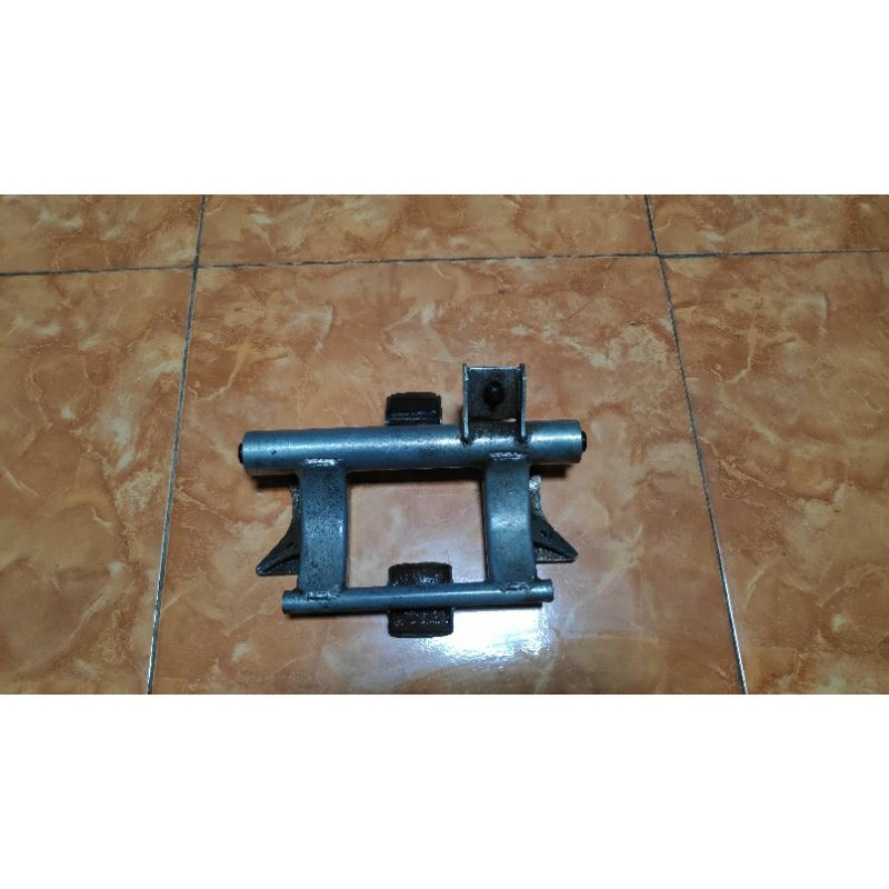 mounting/monting/lengan ayun honda beat fi scoopy fi beat pop vario 110fi asli original
