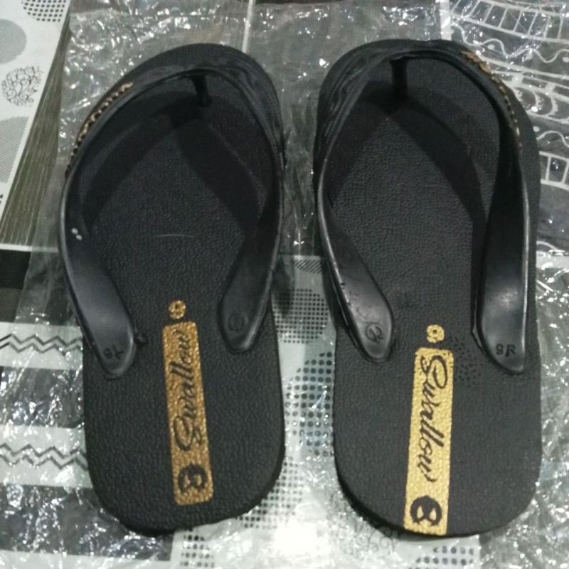 Super Deal Sandal Harian Swallow Black Gold