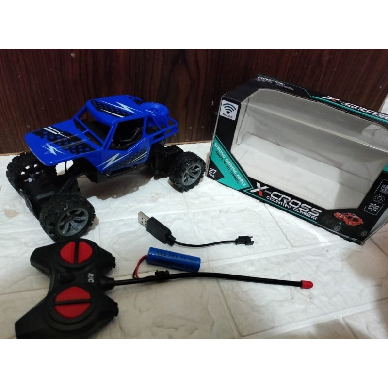 Mainan Mobil Jeep Remot Charger
