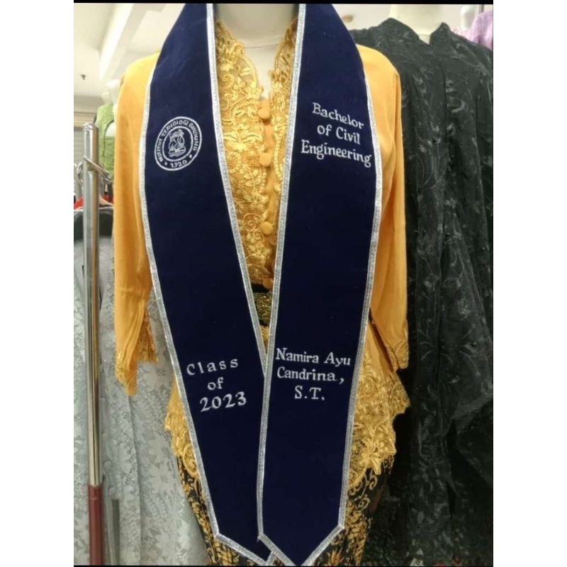 (1 HARI JADI) Selempang Wisuda Leher Baltos Bandung Bahan Bludru
