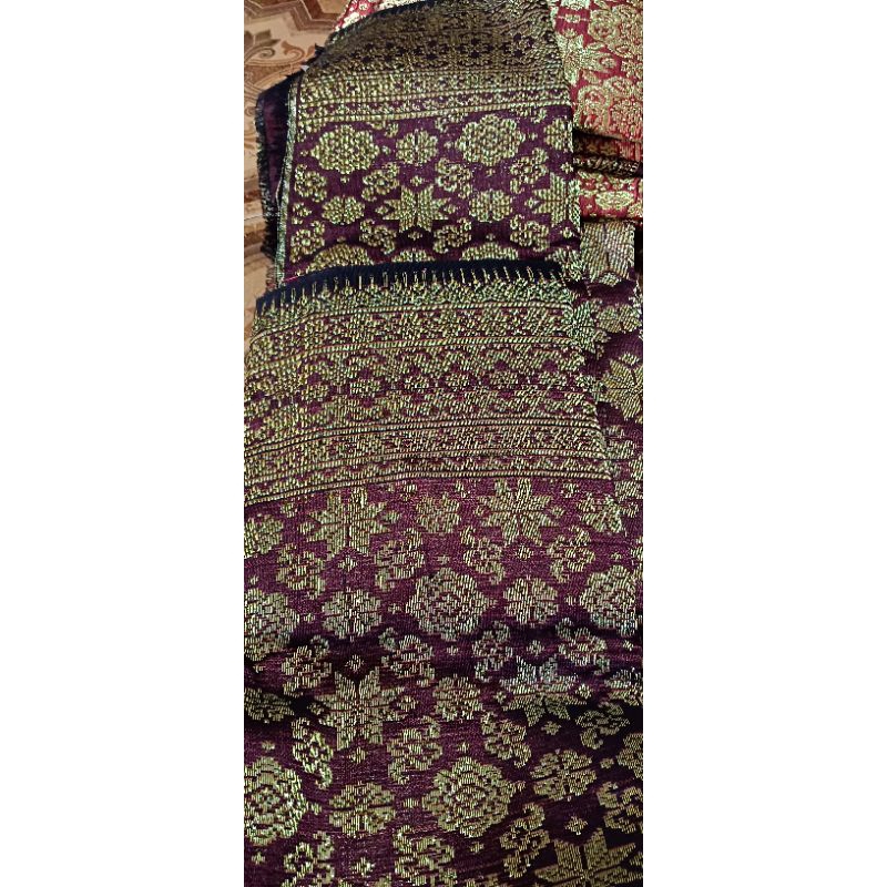 Songket tenun Palembang/Songket Palembang