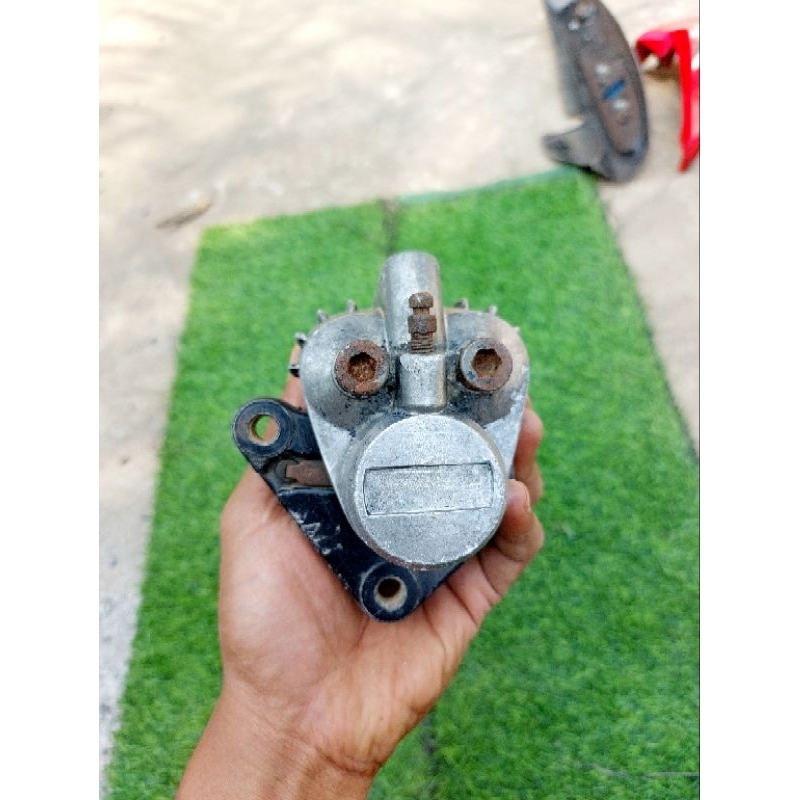 Kaliper Pengereman Depan Suzuki GT 250 GT 380 Original