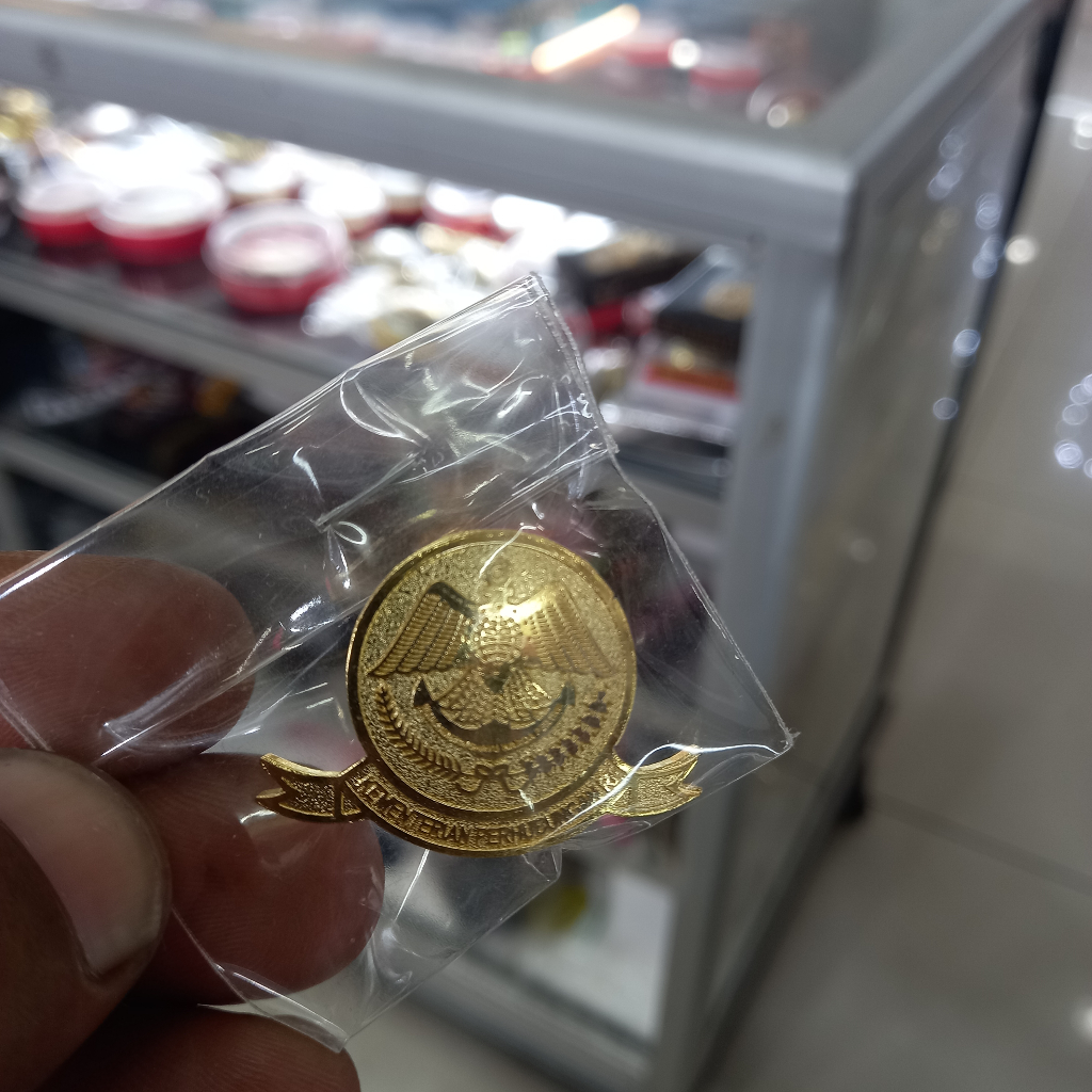 PIN PERHUBUNGAN UNTUK TOPI MUT