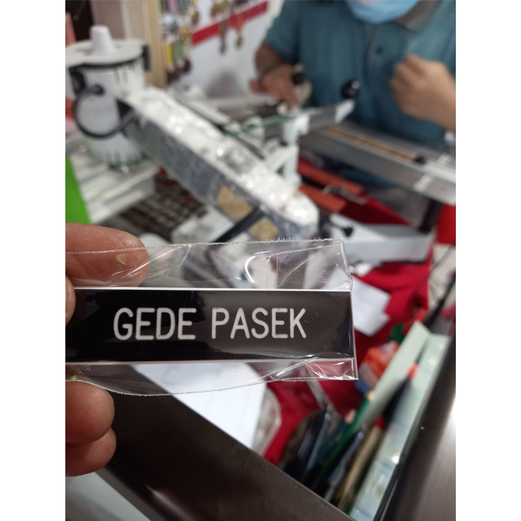 

PAPAN NAMA / NAME TAG