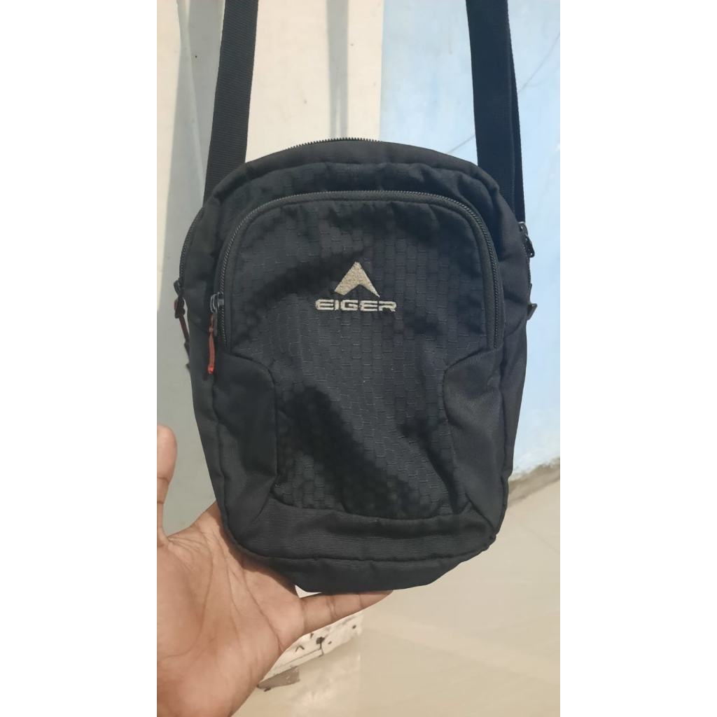 tas selempang Eiger 7360 bekas