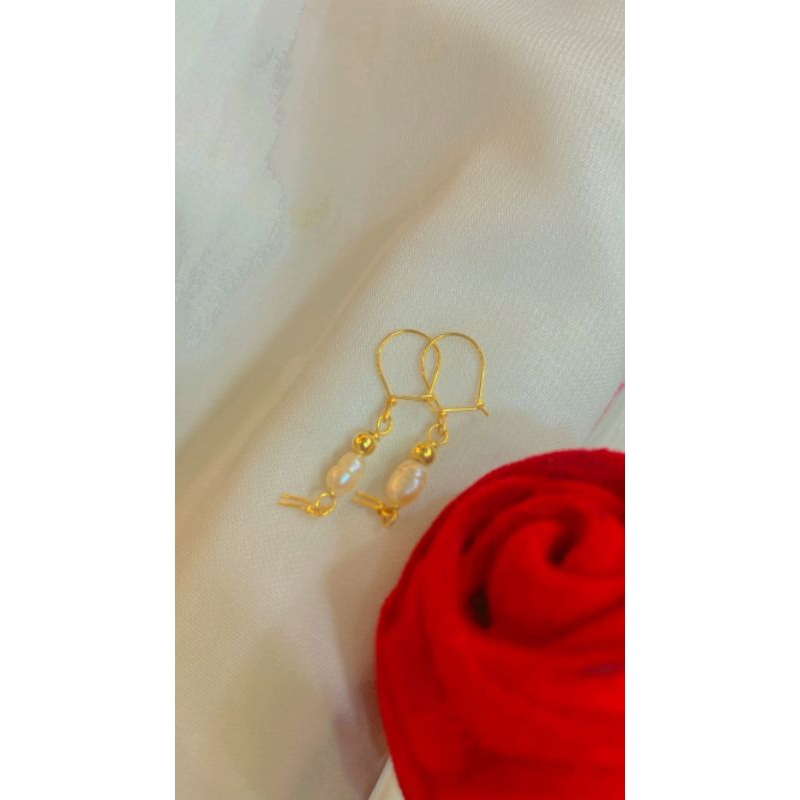 Anting Malaysia Cantik Mewah Warna Putih Model Cantelan Kecil Seperti Emas Asli