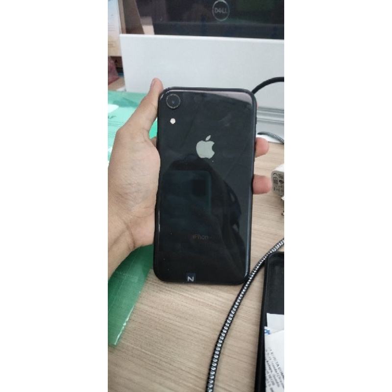 IP XR INTER 128GB warna hitam (Second)