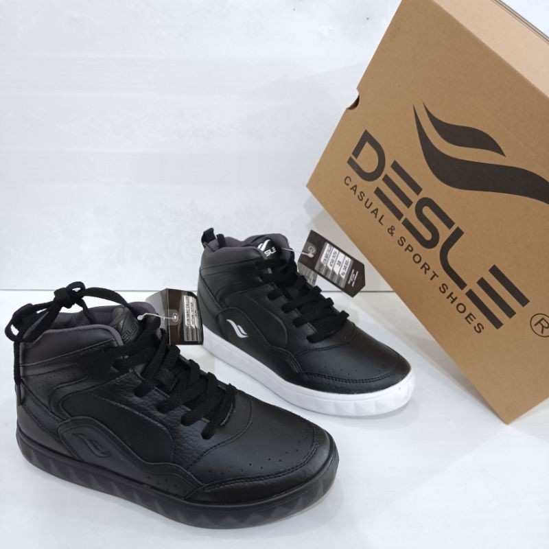 Sepatu sekolah Desle tipe Kevin Marc Callum size 38-43 | Sepatu Santai Desle