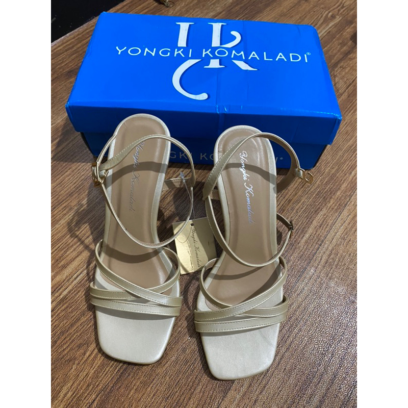 heels yongki komaladi preloved