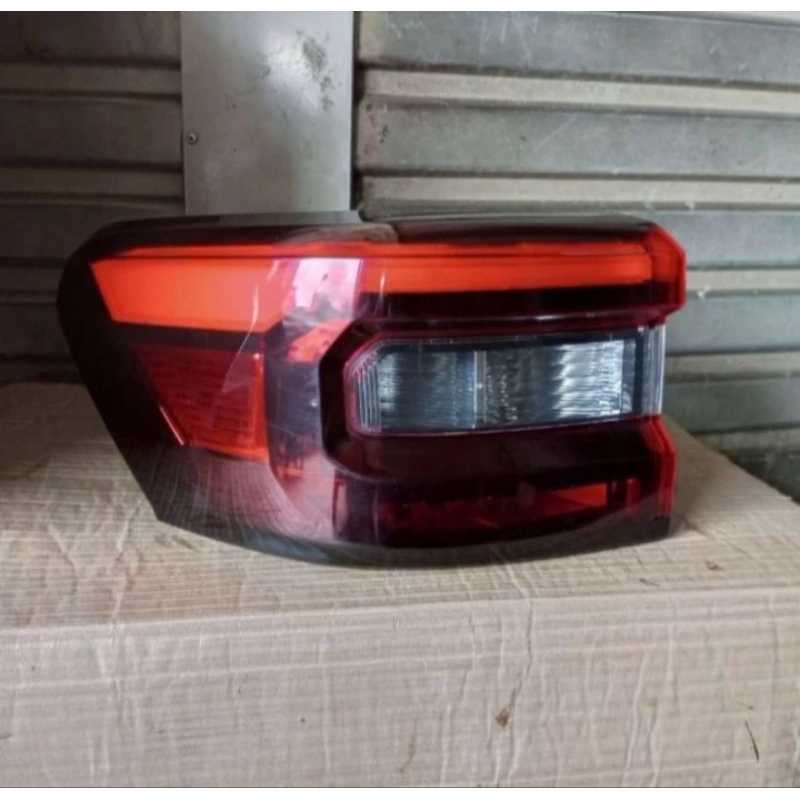 Stoplamp lampu belakang Toyota raize