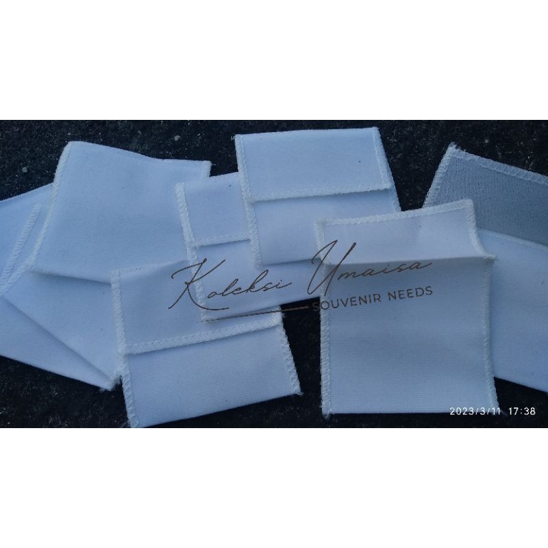 

ready stock kantong amplop bludru polos 7x7 cm
