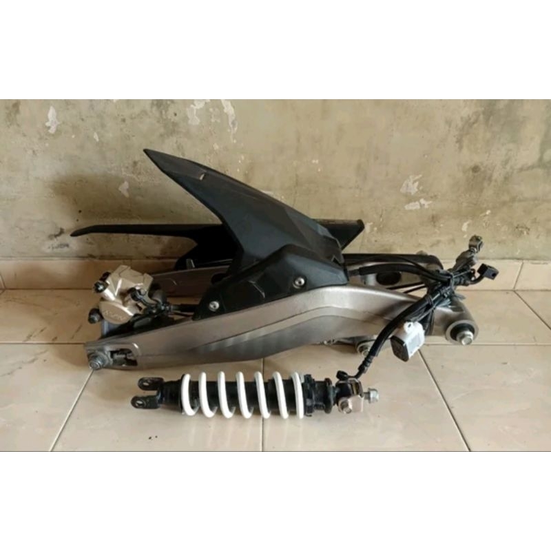 Arm cbr250rr set pengereman shok dan link dan