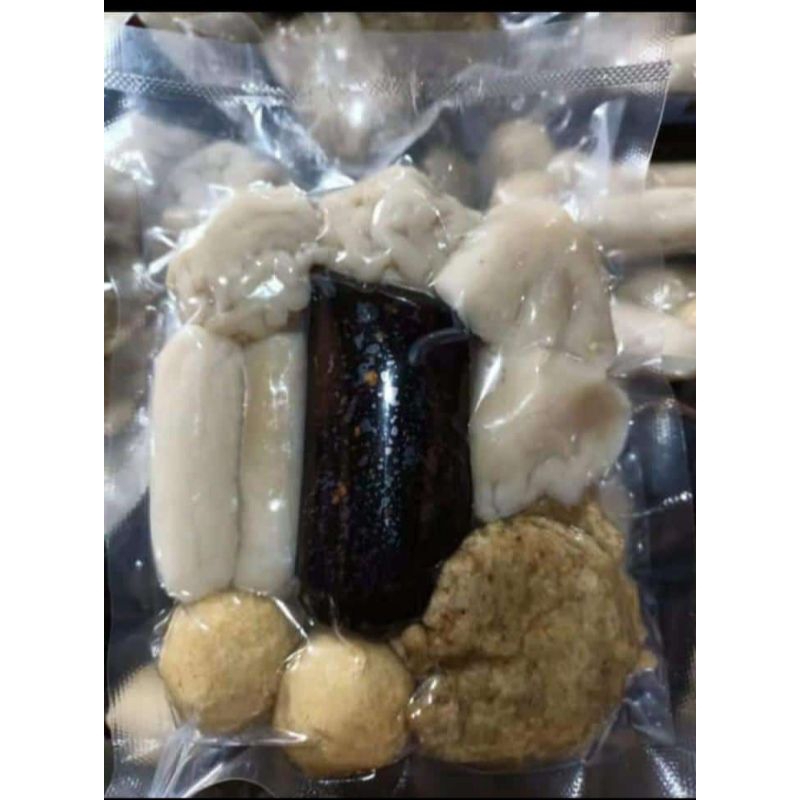 

Pempek Kulit lengkap