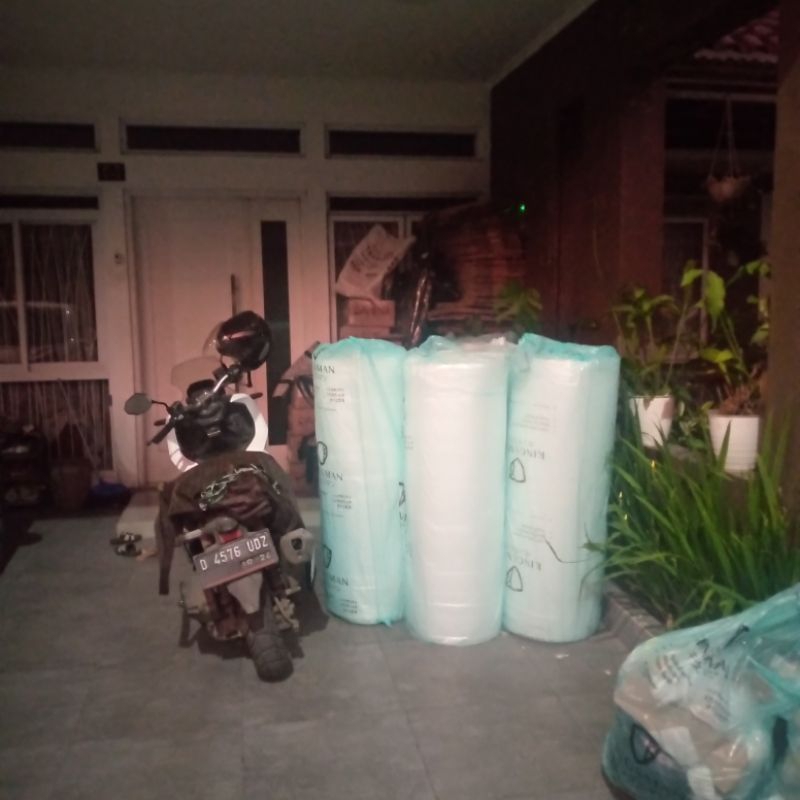 

bubble+wrap,ECO,Putih,bening,+2.00kg,Cimahi,125cmx50mt