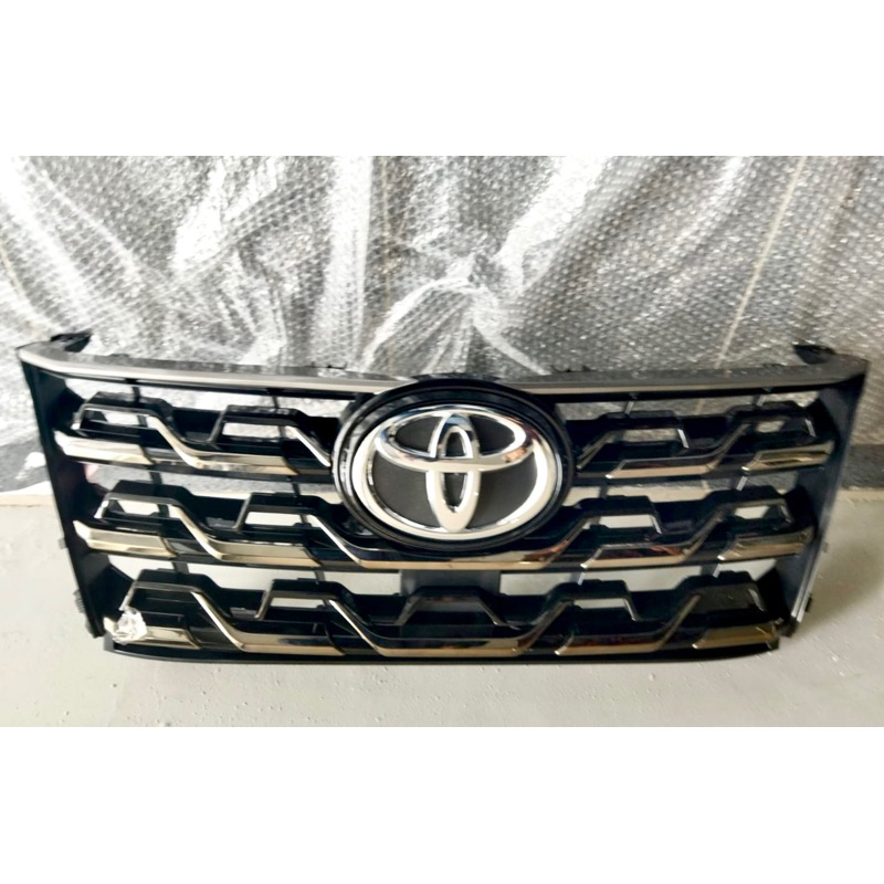 Grill Fortuner GR Sport 2022