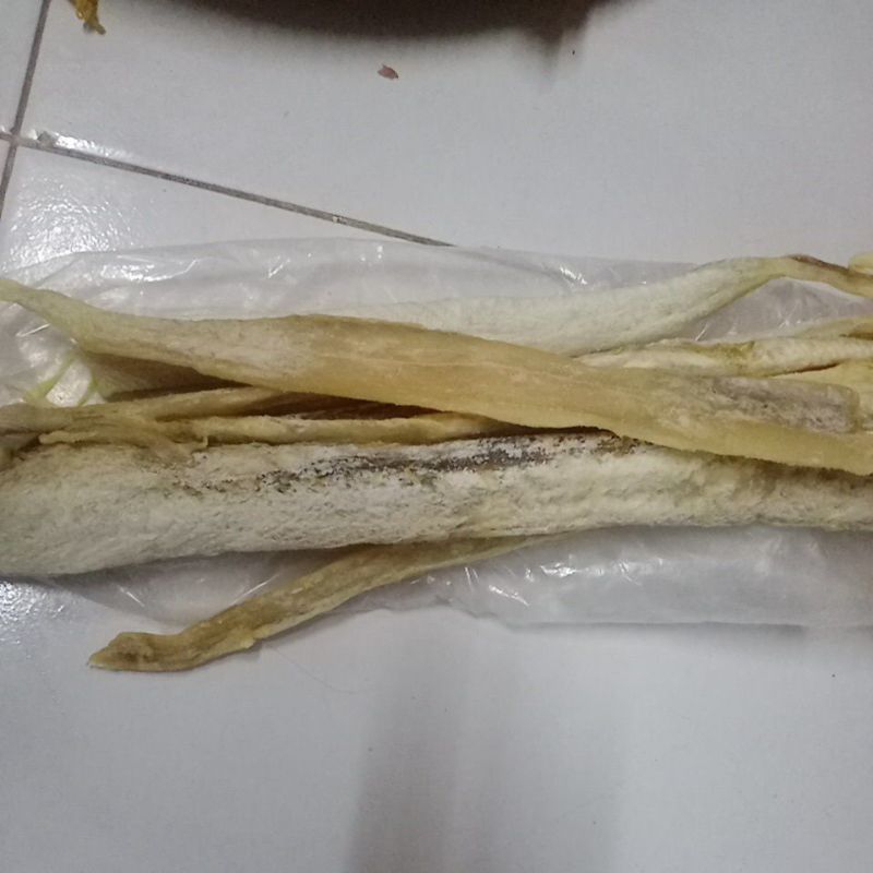 

Ikan Asin Hiu/Sa Ng Phu 500gram