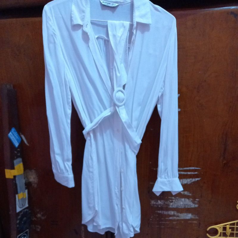 Kemeja STRADIVARIUS