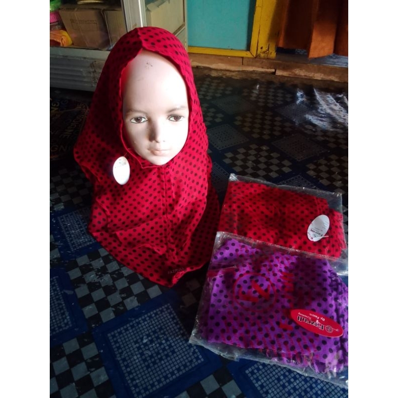 Jilbab anak 1-2 thn bahan ceruti