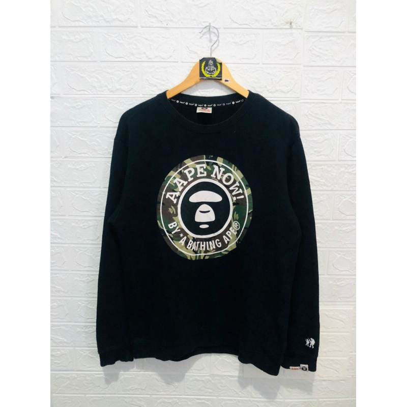 Crewneck aape second pesanan