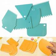 Scrapper Kue Plastik/Scrapper Pondant