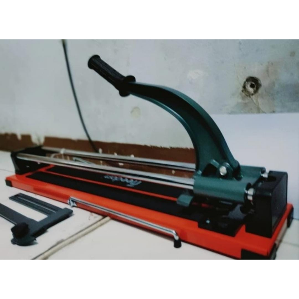 Pemotong keramik ada LASER merk Freedom ukuran 60/80/100