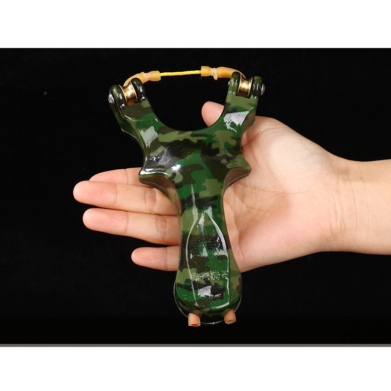 Slingshoot roller ketapel berburu outdoor terbaik