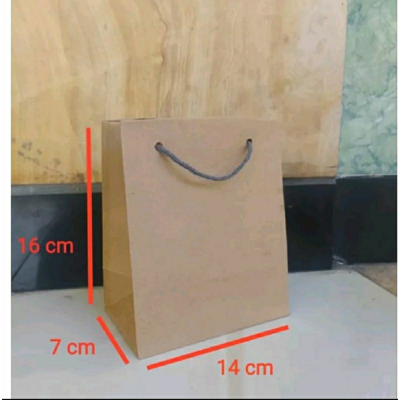 

Paperbag Polos Coklat Ukuran Kecil (P14 L7 T16)