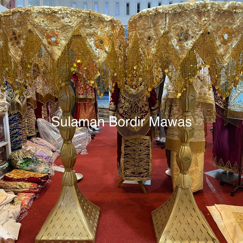 Kain payung pelaminan adat padang