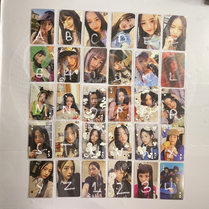 new jeans photocard: hanni minji hyein group ep 1 bluebook omg season greeting sg 23 kupluk bucket n