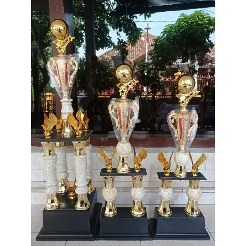Piala Bola Kaki 4 marmer (1 set isi 3)