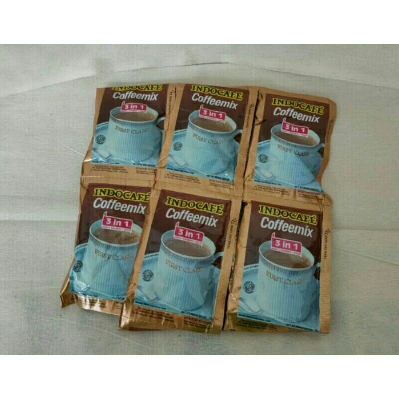 

Kopi Indocafe Coffeemix (1 renceng isi 10 sachet)