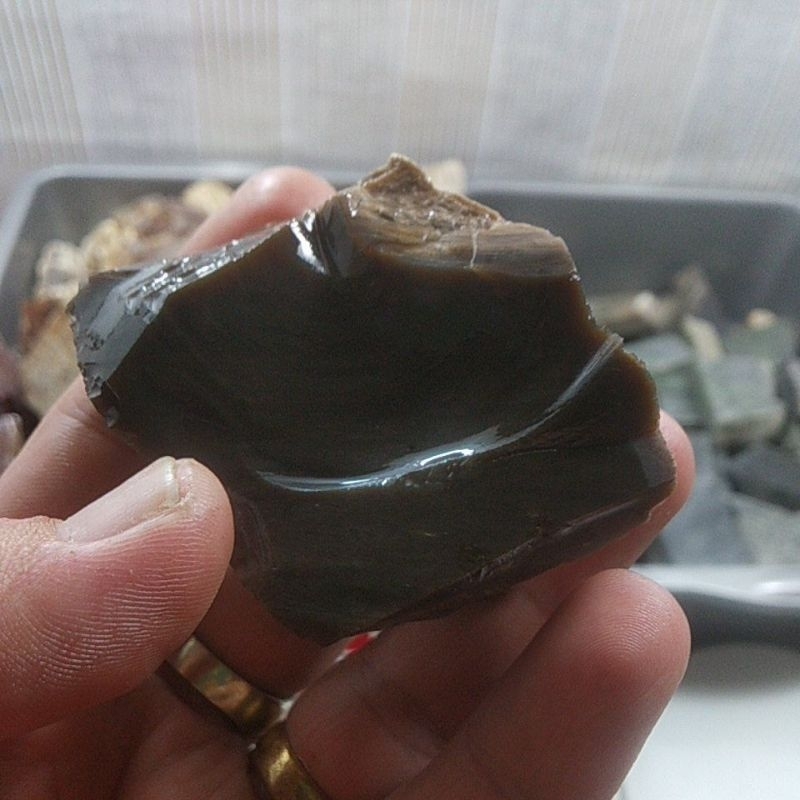 batu kecubung api wulung tembus senter merah