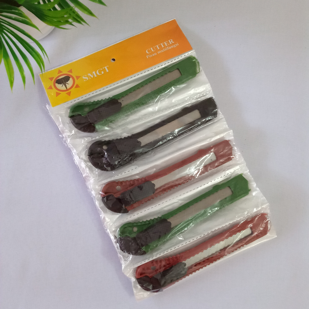 

(1pcs) CUTTER/Pisau multifungsi
