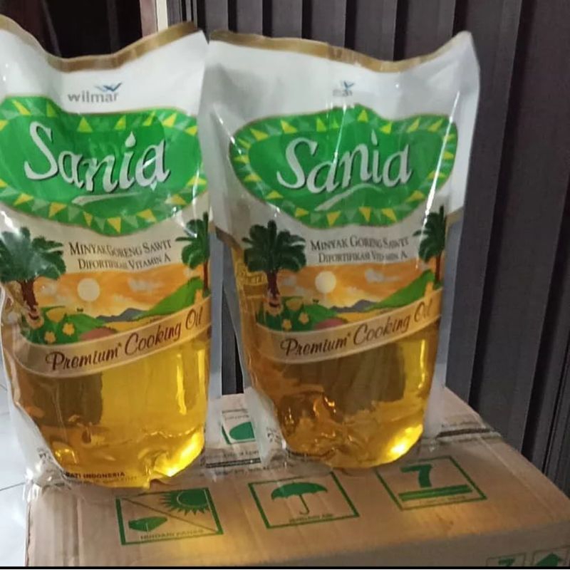 

Sania minyak goreng 2L