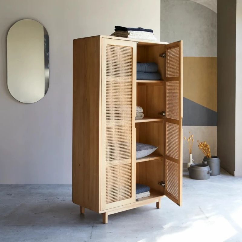 Lemari pakaian rotan kayu jati/almari rotan minimalis