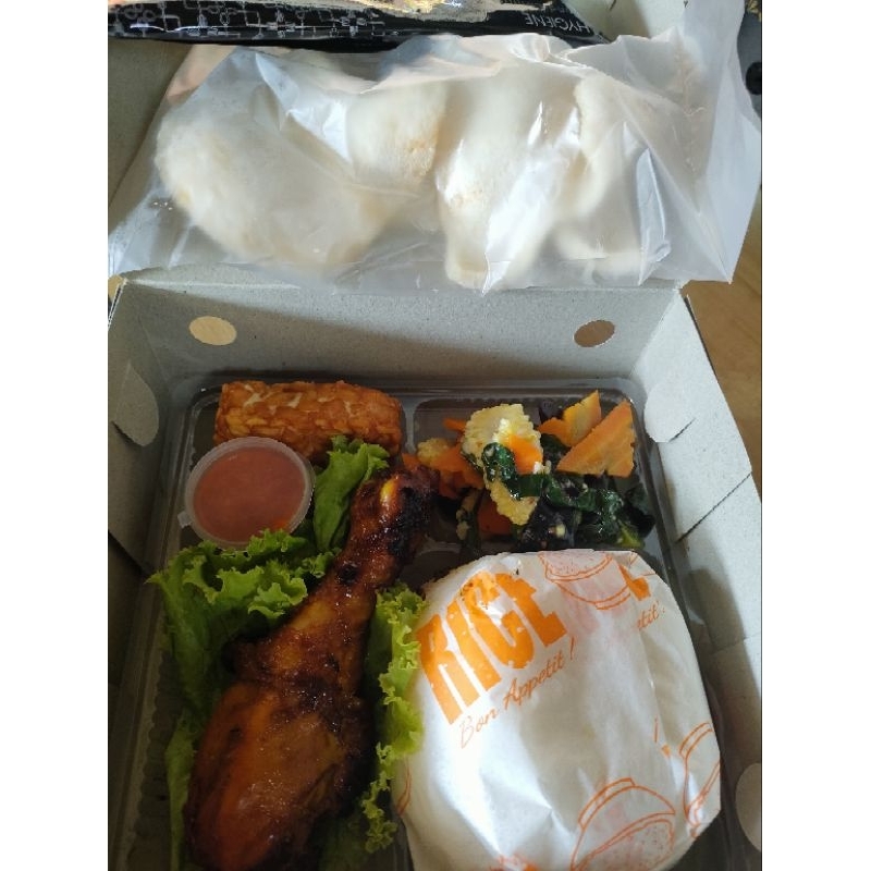 

Paket Nasi Ayam Bakar Paha Pentung