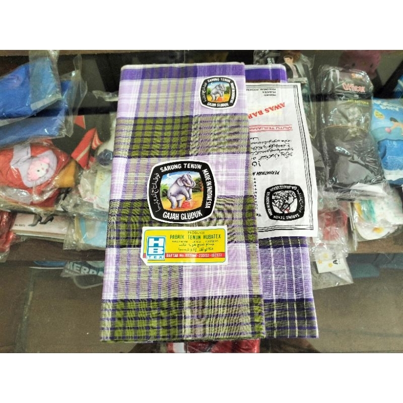 Sarung Cap Gajah Gluduk Motif Salur Kotak