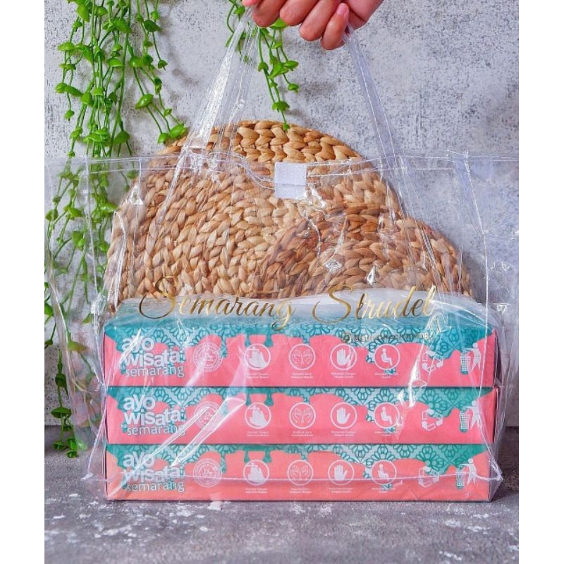 

Strudel Hampers Semarang