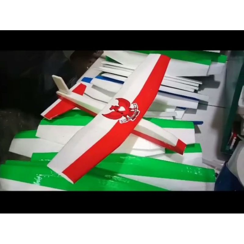 Pesawat Lempar Gabus GARUDA