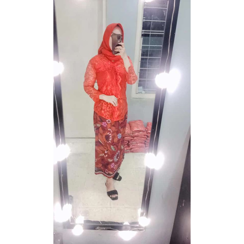 Baju Marlena Dewasa 1 Set Kebaya + Kemben / Rok