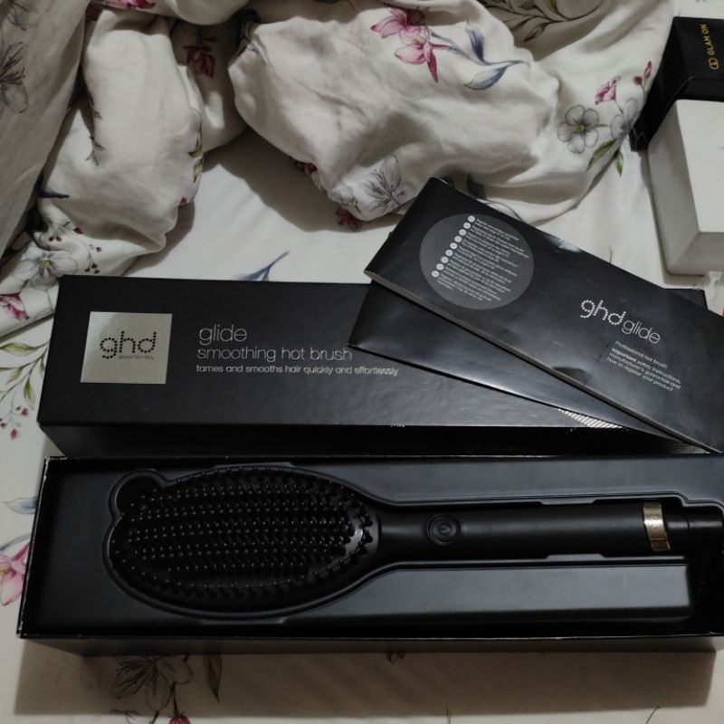 GHD Glide Smoothing Hot Brush