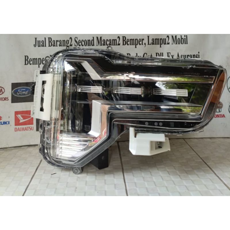 headlamp mitshubisi expander cross 2022