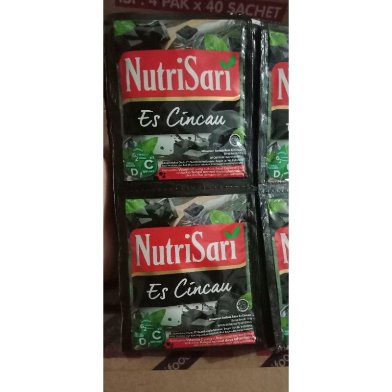

Nutrisari Es Cincau 1 Renteng isi 10 sachet