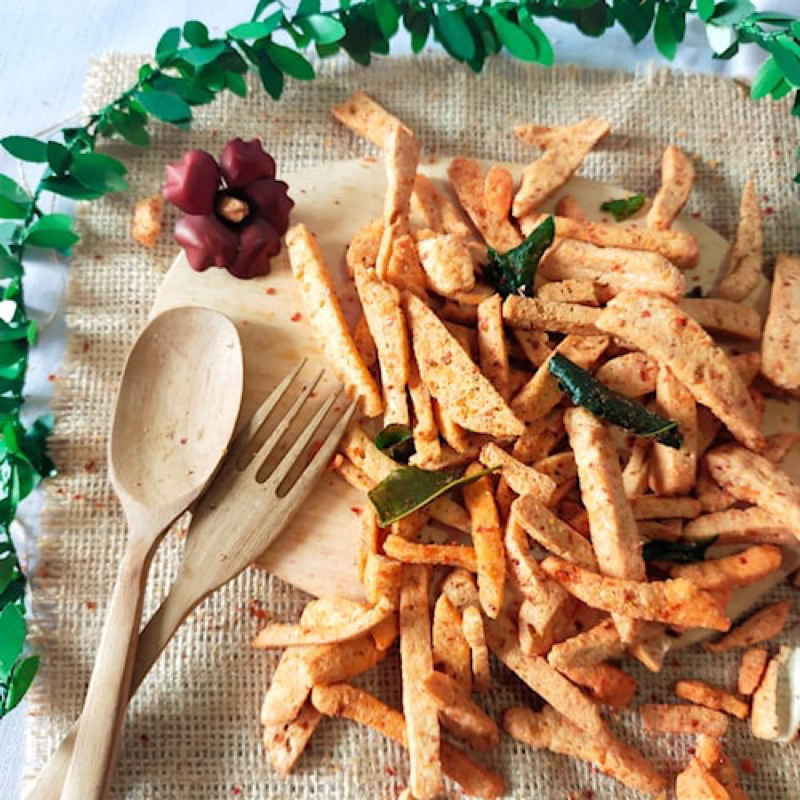 

Basreng stik pedas daun jeruk cikruh khas bandung kriuk murah 250g
