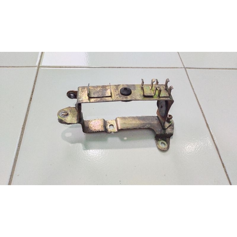 Braket dudukan aki Honda megapro primus original 2nd lepasan motor
