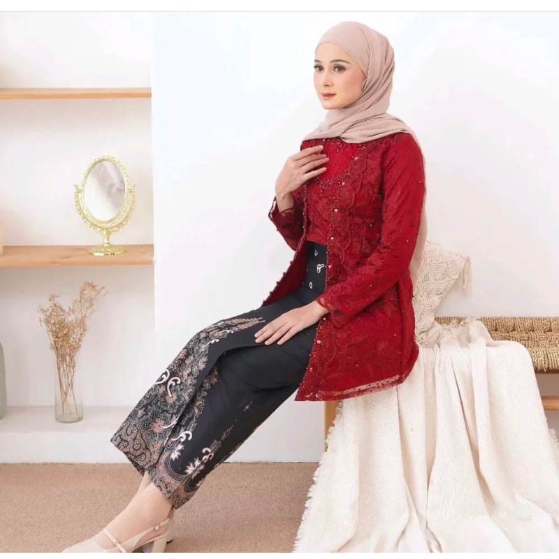 Baju Kebaya Modern Wisuda Angking Jumputan Solo